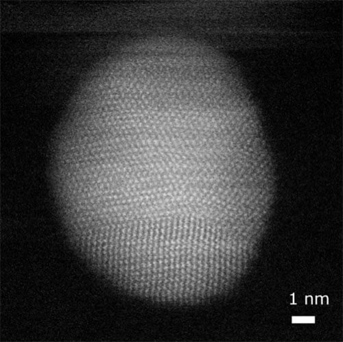 Atomic resolution image of gold nanoparticle in liquid. Image courtesy of Dr. Roland Kroeger, York University.